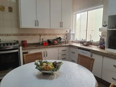 Sobrado com 5 Quartos à venda, 277m² no Santa Paula, São Caetano do Sul