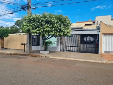 Casa com 3 Quartos à venda, 180m² no Hedy, Londrina
