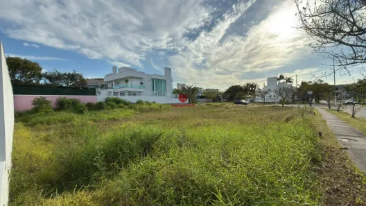 Lote/Terreno à venda, 600m² no Jurerê Internacional, Florianópolis