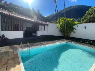 Casa com 1 Quarto à venda, 800m² no Quissama, Petrópolis