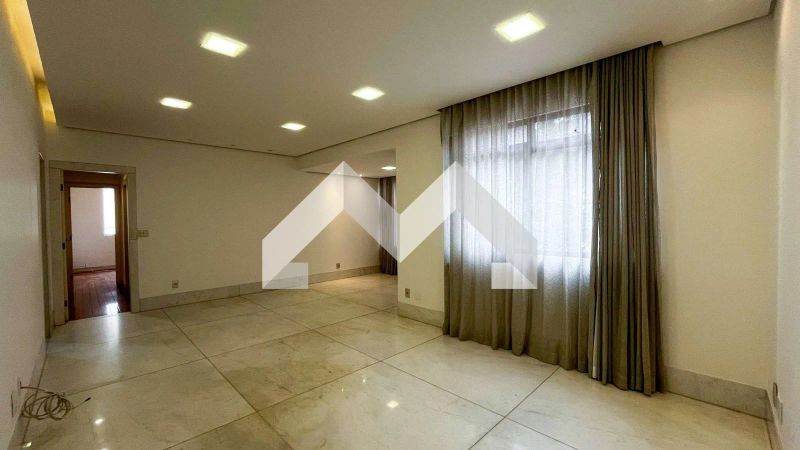 Apartamento com 4 quartos — Santo Antônio, Belo Horizonte
