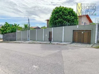 Casa com 3 Quartos para alugar, 266m² no De Lourdes, Fortaleza