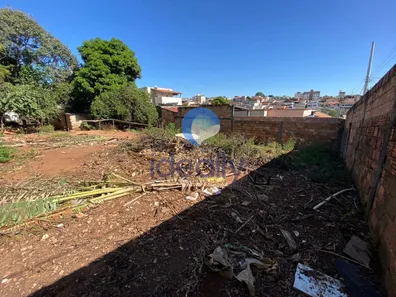 Lote/Terreno à venda, 360m² no Parque Turistas, Contagem