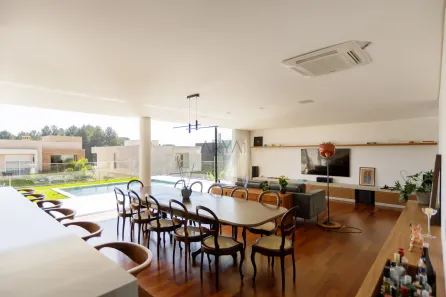 Casa de Condomínio com 4 Quartos à venda, 566m² no Santa Felicidade, Curitiba