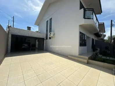 Sobrado com 3 Quartos à venda, 148m² no Parque São Paulo, Cascavel