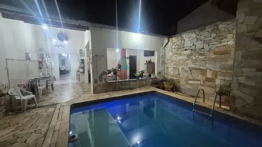Casa com 2 Quartos à venda, 250m² no Vila Santa Edwiges, Lorena