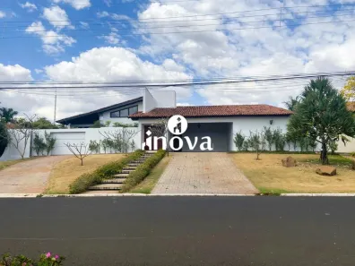 Casa de Condomínio com 4 Quartos à venda, 500m² no Olinda, Uberaba