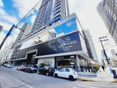 Apartamento com 3 Quartos para alugar, 166m² no Meia Praia, Itapema