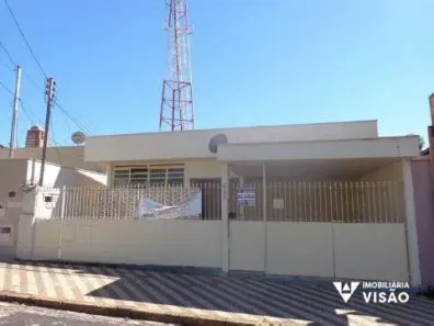 Casa com 5 Quartos à venda, 185m² no São Benedito, Uberaba