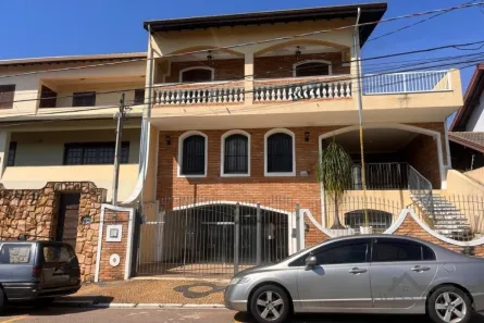 Sobrado com 3 Quartos à venda, 330m² no Jardim Santo Antônio, Valinhos