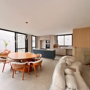 Casa de Condomínio com 4 Quartos à venda, 310m² no Jardim Prudência, São Paulo