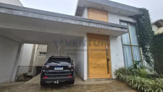 Sobrado com 3 Quartos para alugar, 350m² no Aristocrata, São José dos Pinhais