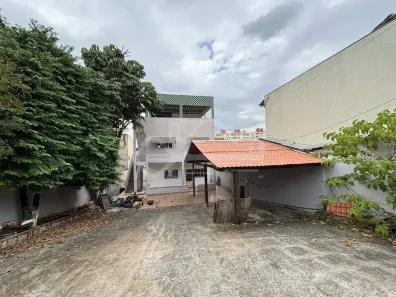 Casa com 3 Quartos à venda, 227m² no Planalto, Belo Horizonte