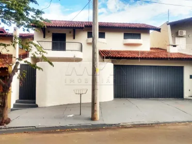 Casa com 3 Quartos para alugar, 250m² no Parque Jardim Europa, Bauru