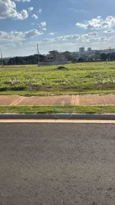 Lote/Terreno à venda, 250m² no Conjunto Manoel Mendes, Uberaba
