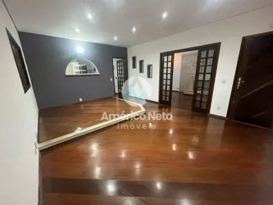 Casa com 2 Quartos à venda, 240m² no Osvaldo Cruz, São Caetano do Sul