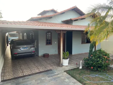 Casa com 3 Quartos à venda, 450m² no Dom Bosco, Betim