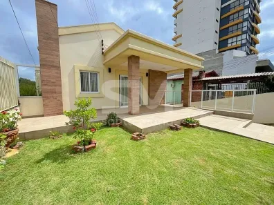 Casa com 4 Quartos à venda, 240m² no Maria Goretti, Chapecó