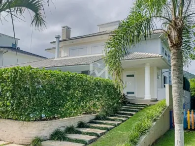 Casa de Condomínio com 3 Quartos à venda, 382m² no Cacupé, Florianópolis