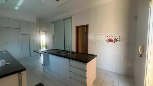 Sobrado com 5 Quartos para alugar, 423m² no Jardim Tereza Cristina, Jundiaí