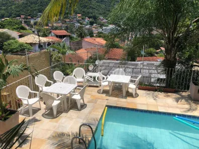 Casa com 4 Quartos à venda, 440m² no São Francisco, Niterói