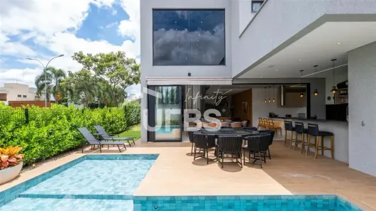 Casa de Condomínio com 4 Quartos à venda, 300m² no Jardins Valência, Goiânia