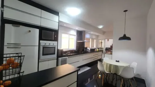 Sobrado com 3 Quartos à venda, 140m² no Bosque dos Eucaliptos, São José dos Campos