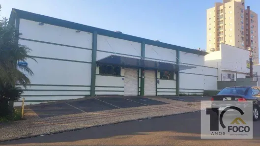 Prédio Comercial para alugar, 750m² no Cidade Alta, Piracicaba
