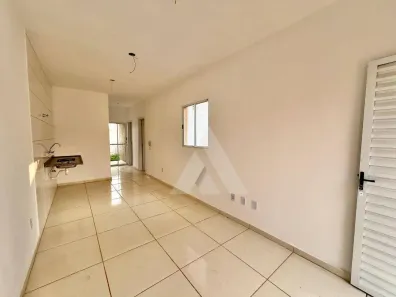 Casa de Condomínio com 2 Quartos à venda, 49m² no Vila Popular, Itapetininga