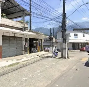 Ponto Comercial para alugar, 32m² no Centro (Vila Inhomirim), Magé