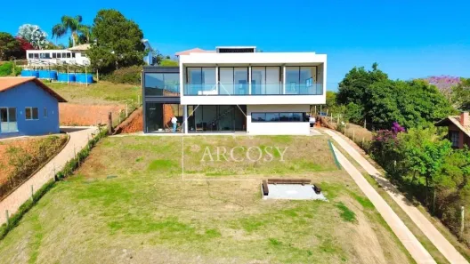 Casa de Condomínio com 4 Quartos à venda, 300m² no Itaipava, Petrópolis