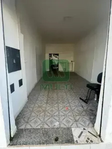 Imóvel Comercial com 1 Quarto para alugar, 80m² no Tocantins, Uberlândia