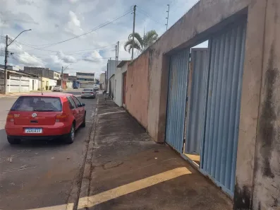 Casa com 2 Quartos à venda, 70m² no Santa Maria, Brasília