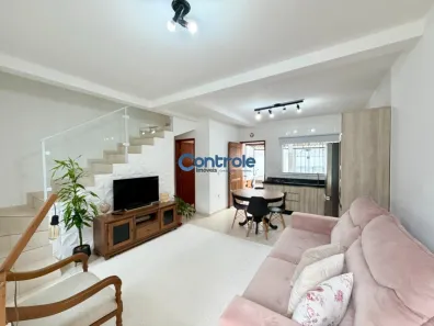 Sobrado com 2 Quartos à venda, 61m² no Forquilhas, São José