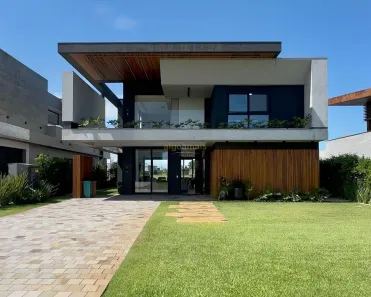 Casa de Condomínio com 5 Quartos à venda, 300m² no Capão da Canoa, Capão da Canoa