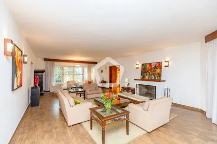 Casa com 5 Quartos à venda, 371m² no Jardim Marajoara, São Paulo
