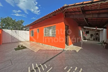 Casa com 2 Quartos à venda, 116m² no Jardim Ribamar, Peruíbe