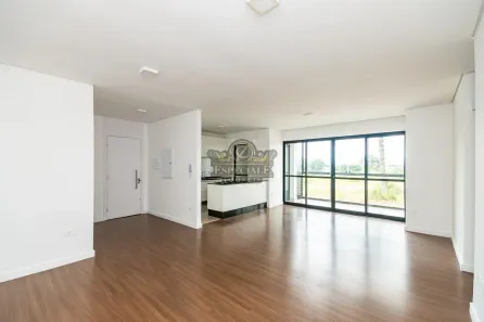 Apartamento com 2 Quartos para alugar, 110m² no Santo Inácio, Curitiba