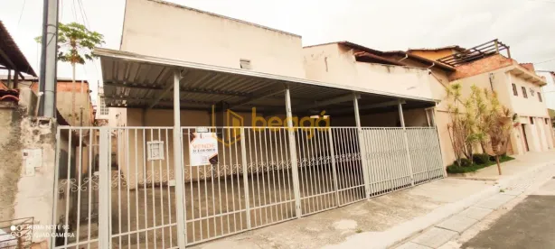 Casa com 9 Quartos à venda, 350m² no Tijuca, Contagem