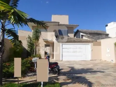Casa com 4 Quartos à venda, 300m² no Jardim Karaíba, Uberlândia