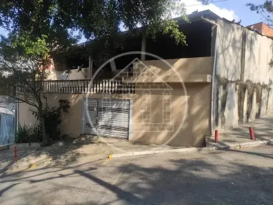 Casa com 2 Quartos à venda, 179m² no Parque Planalto, São Paulo