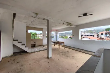 Casa com 4 Quartos à venda, 288m² no Centro, Ribeirão Vermelho