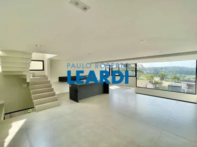 Casa de Condomínio com 4 Quartos à venda, 484m² no São Paulo II, Cotia