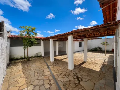 Casa com 4 Quartos para alugar, 150m² no Aeroporto, Aracaju