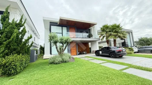 Casa de Condomínio com 5 Quartos à venda, 331m² no Centro, Xangri-Lá