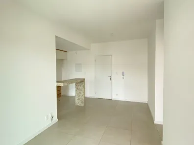 Apartamento com 3 Quartos para alugar, 72m² no São Mateus, Juiz de Fora