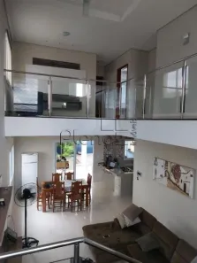Sobrado com 3 Quartos à venda, 253m² no Jardim Santa Helena, Valinhos