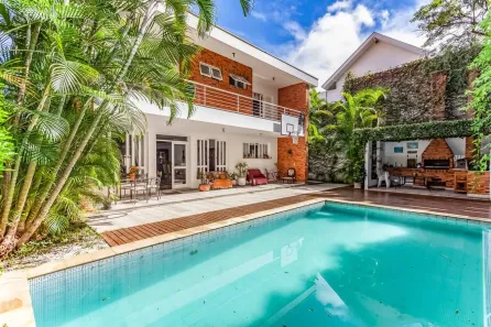 Sobrado com 4 Quartos à venda, 584m² no Jardim Guedala, São Paulo