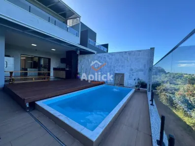 Casa com 3 Quartos à venda, 220m² no Morada de Laranjeiras, Serra