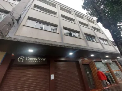 Apartamento com 2 Quartos para alugar, 60m² no Pio X, Caxias do Sul